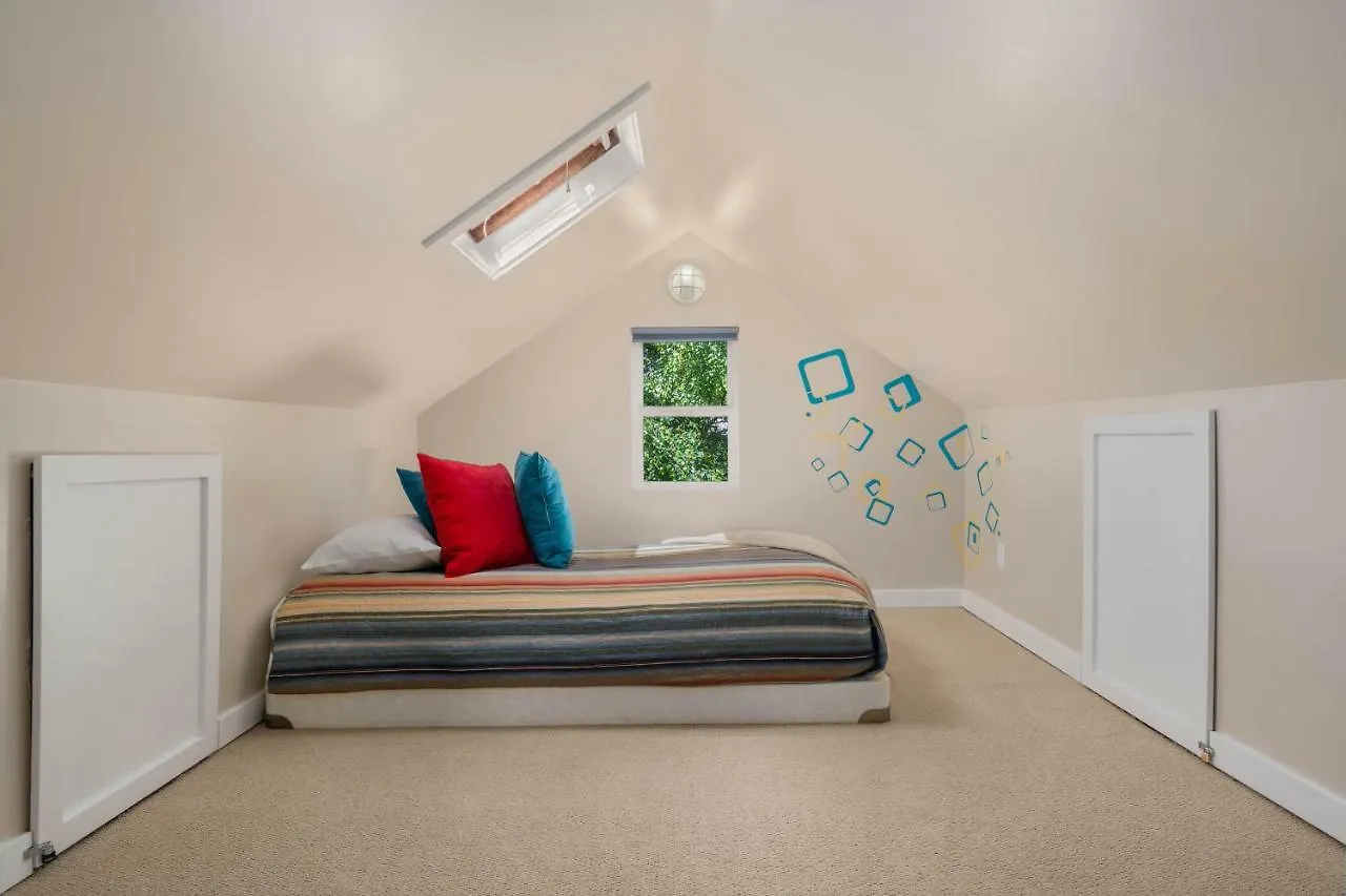Birch Tree Cottage - 3 Bed 2 Bath Vacation Home In Seattle