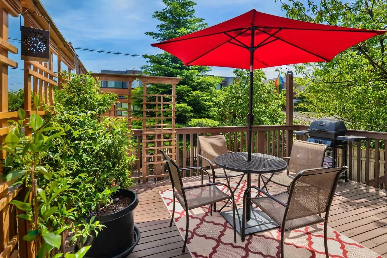 Tatil Evi Birch Tree Cottage - 3 Bed 2 Bath Vacation Home In Seattle